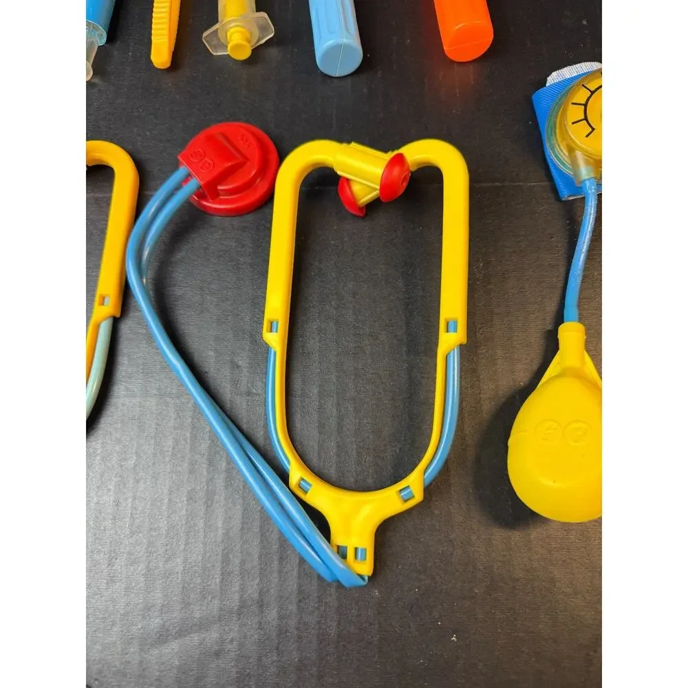 Vtg Fisher Price Medical Kit Doctor Bag 1987 Black w/Accessories 12 Pieces *READ